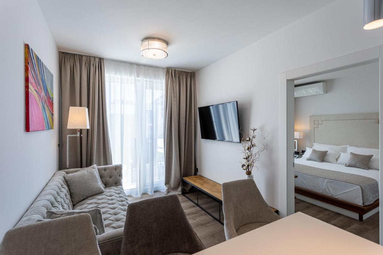 באסקה Hotel & Resort Isola מראה חיצוני תמונה