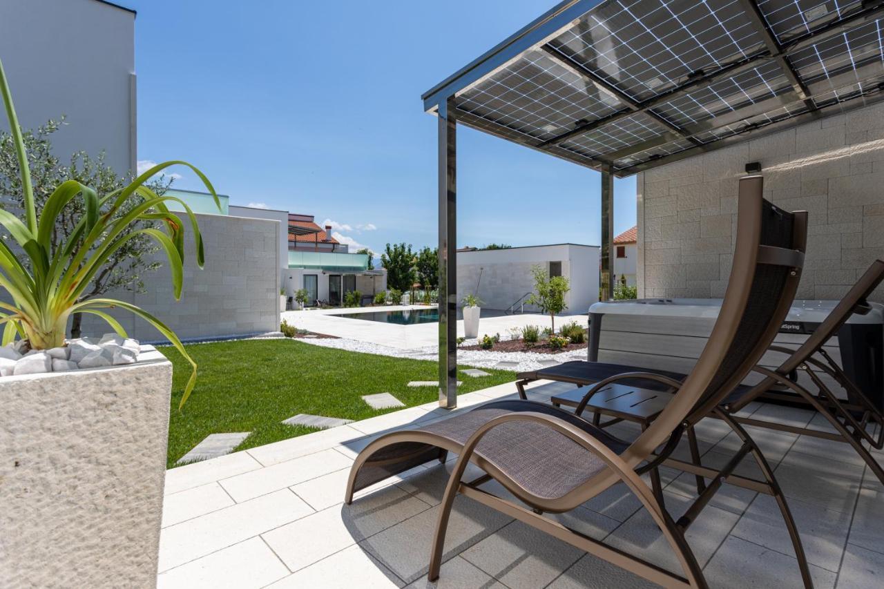 באסקה Hotel & Resort Isola מראה חיצוני תמונה